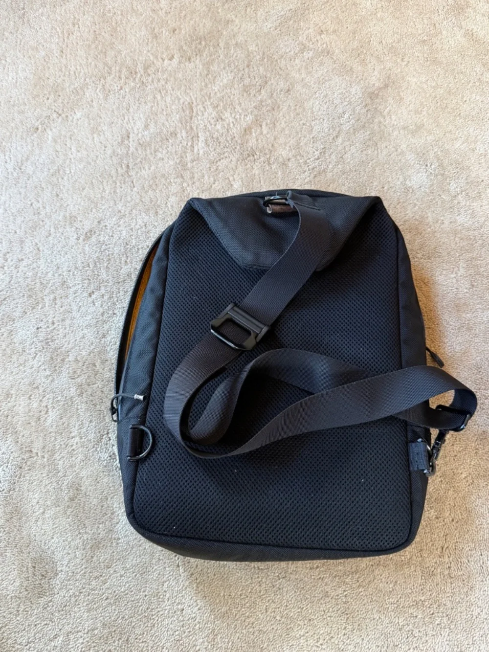 Waterfield Sutter Tech Sling (Full Size) - Picture 3 of 6